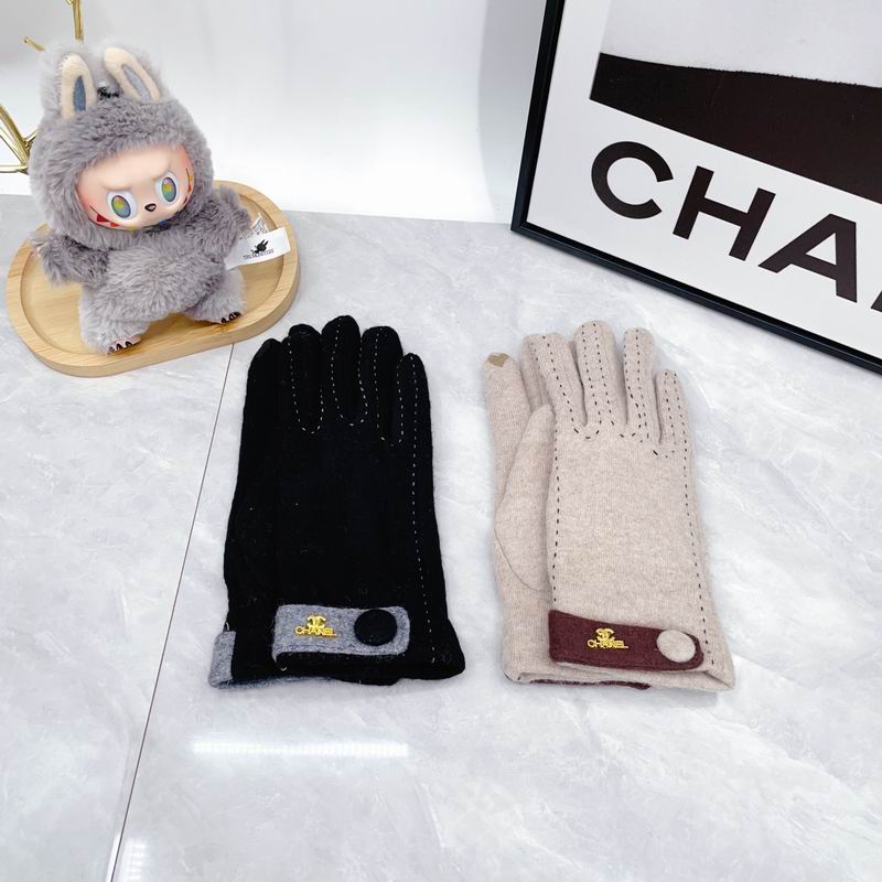 Chanel Gloves dx05